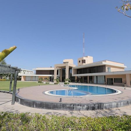 Club Heaven Palanpur Hotel Eksteriør billede
